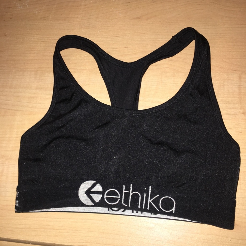 Small Comfy Black Sports Bra: Ethika